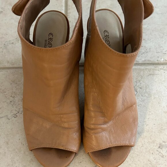 Crown Vintage Peep Toe, stack heel slingback booties size 6 - Picture 1 of 5